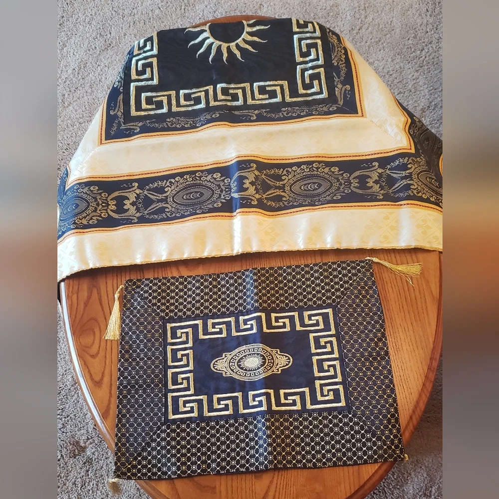 Greek Key 2-piece wall tapestry set